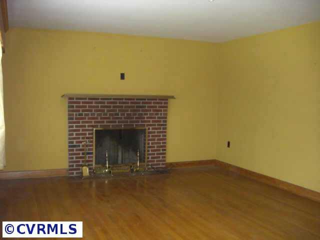 508 West Hundred Road Chester, VA 23836 - Photo 3 of 6