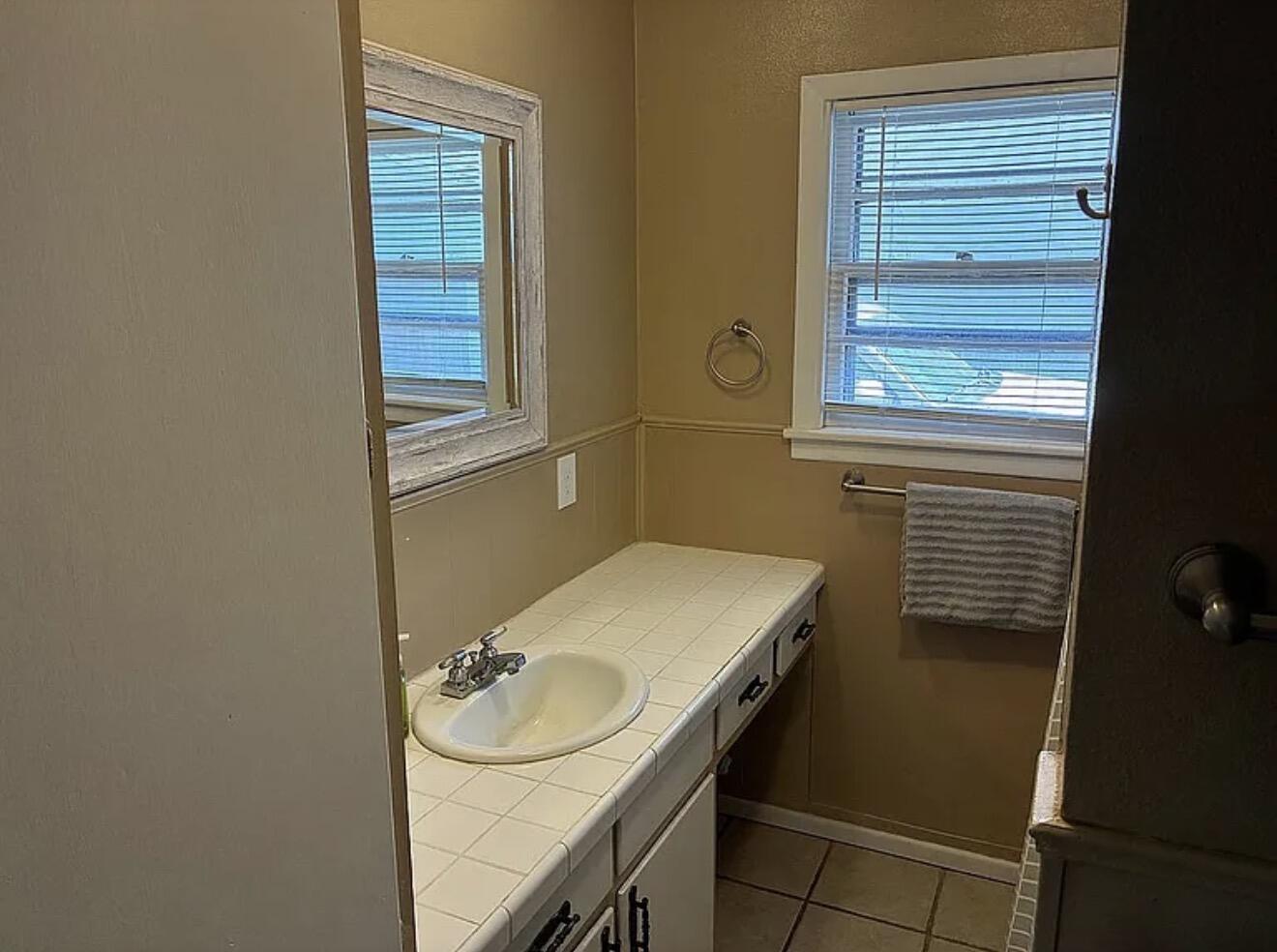 3715 36th Street Lubbock, TX 79413 - Photo 24 of 39 IMG_8625