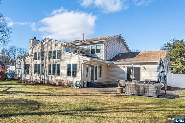 $1,088,000 | 47 Chicopee Drive, Wayne, NJ 07470