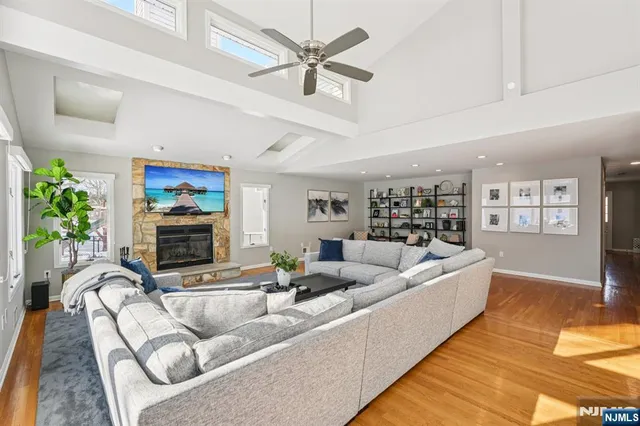 $1,088,000 | 47 Chicopee Drive, Wayne, NJ 07470