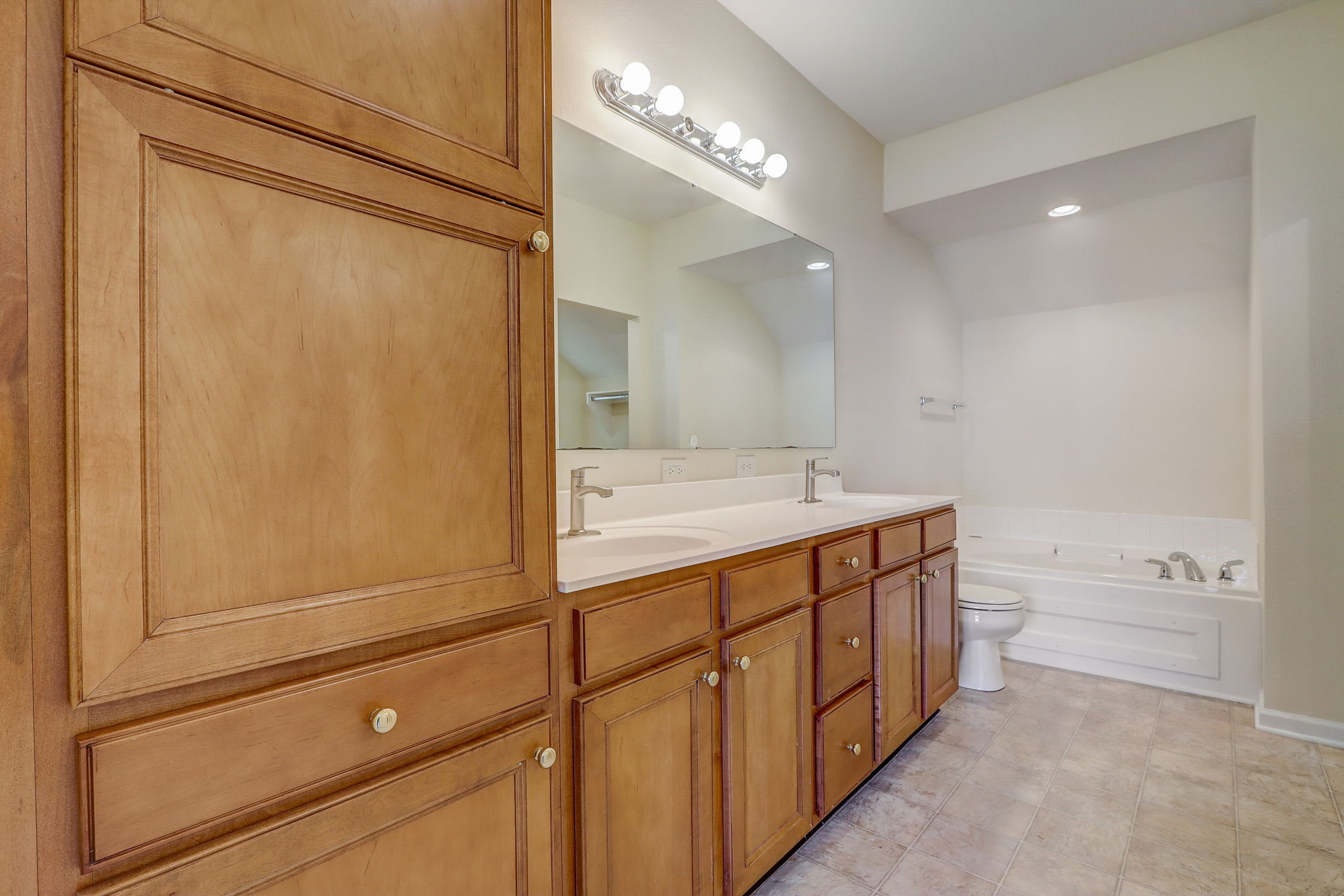 629 Lockerbie Place Carmel, IN 46032 - Photo 39 of 51