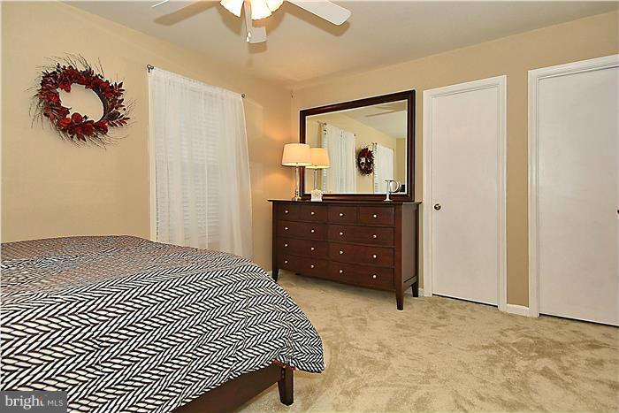 11929 Sentinel Point Court Reston, VA 20191 - Photo 14 of 30 Bedroom (Master)