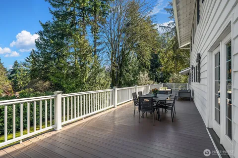 $3,699,000 | 2650 79th Avenue Northeast, Medina, WA 98039