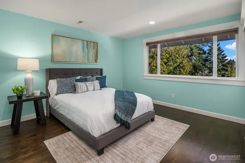 $3,699,000 | 2650 79th Avenue Northeast, Medina, WA 98039