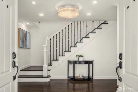 $3,699,000 | 2650 79th Avenue Northeast, Medina, WA 98039