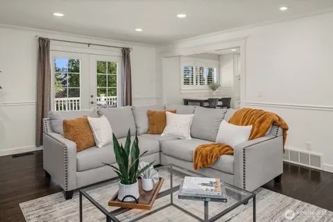 $3,699,000 | 2650 79th Avenue Northeast, Medina, WA 98039