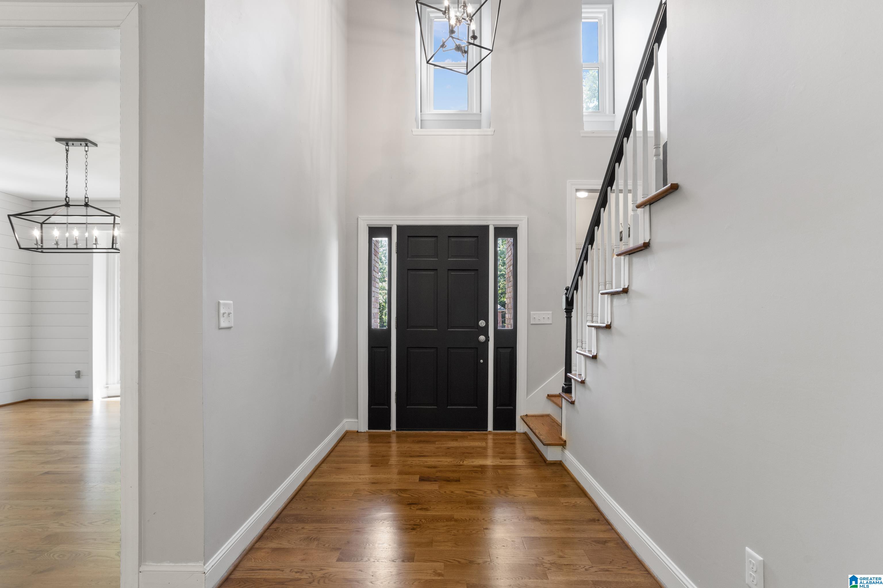 303 Newgate Court Alabaster, AL 35007 - Photo 4 of 76