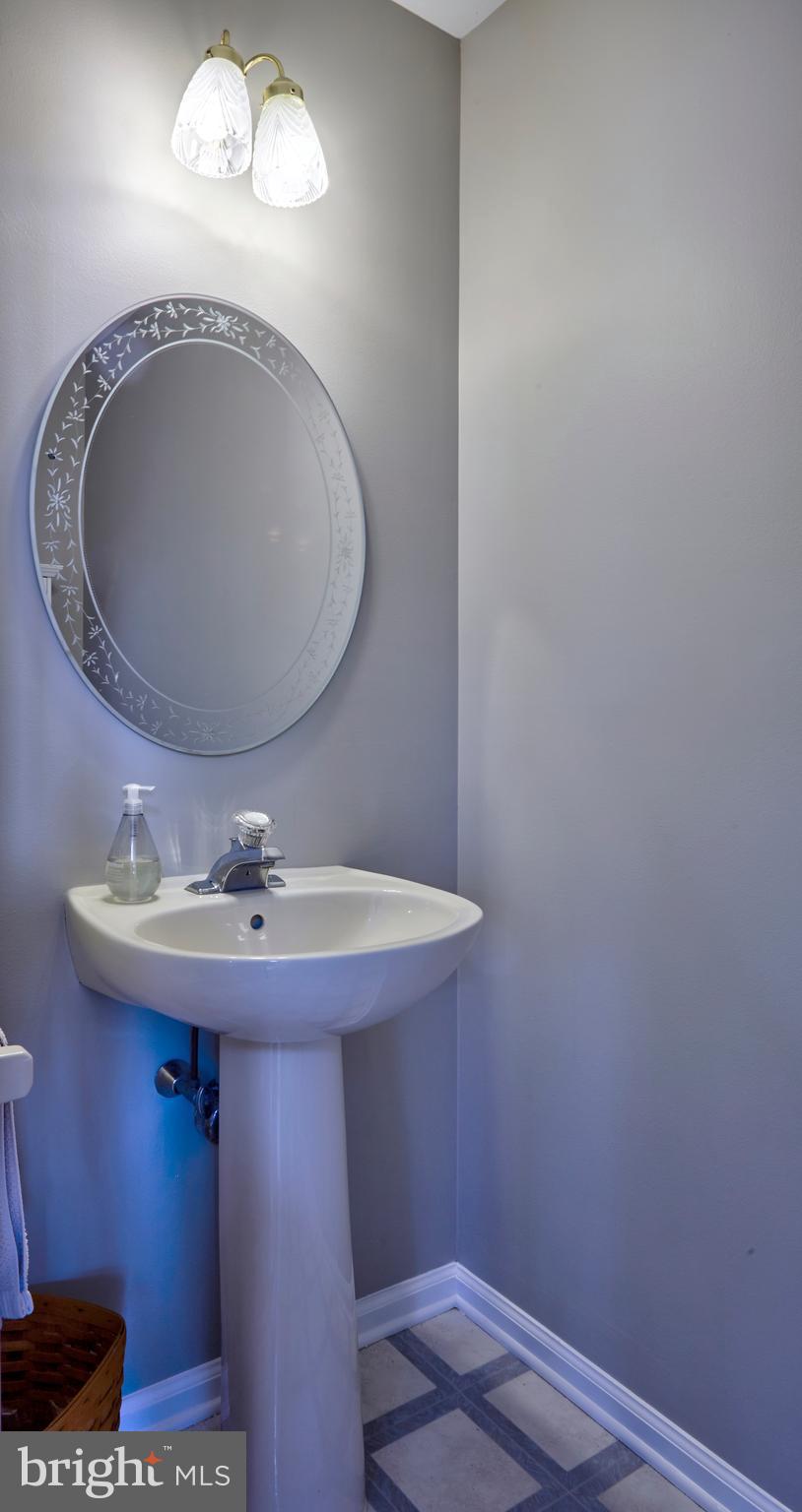 2 Thackery Road Hainesport, NJ 08036 - Photo 19 of 60 main floor Powder