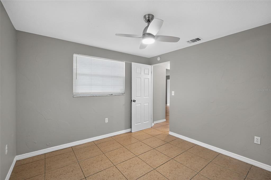 3834 Warren Ridge Street Sarasota, FL 34233 - Photo 20 of 31 a view of an empty room