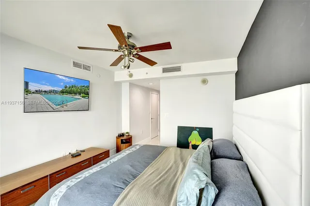 $1,275,000 | 7930 East Drive, Unit 1806, North Bay Village, FL 33141