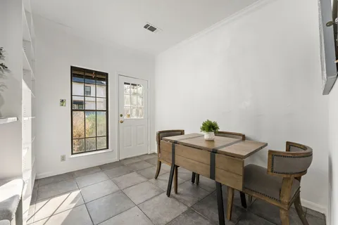 $400,000 | 1307 Kinney Avenue, Unit 124, Austin, TX 78704