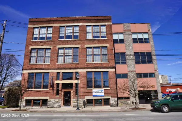 $1,250 | 9-15 Broad Street, Unit SUITE 204, Glens Falls, NY 12801