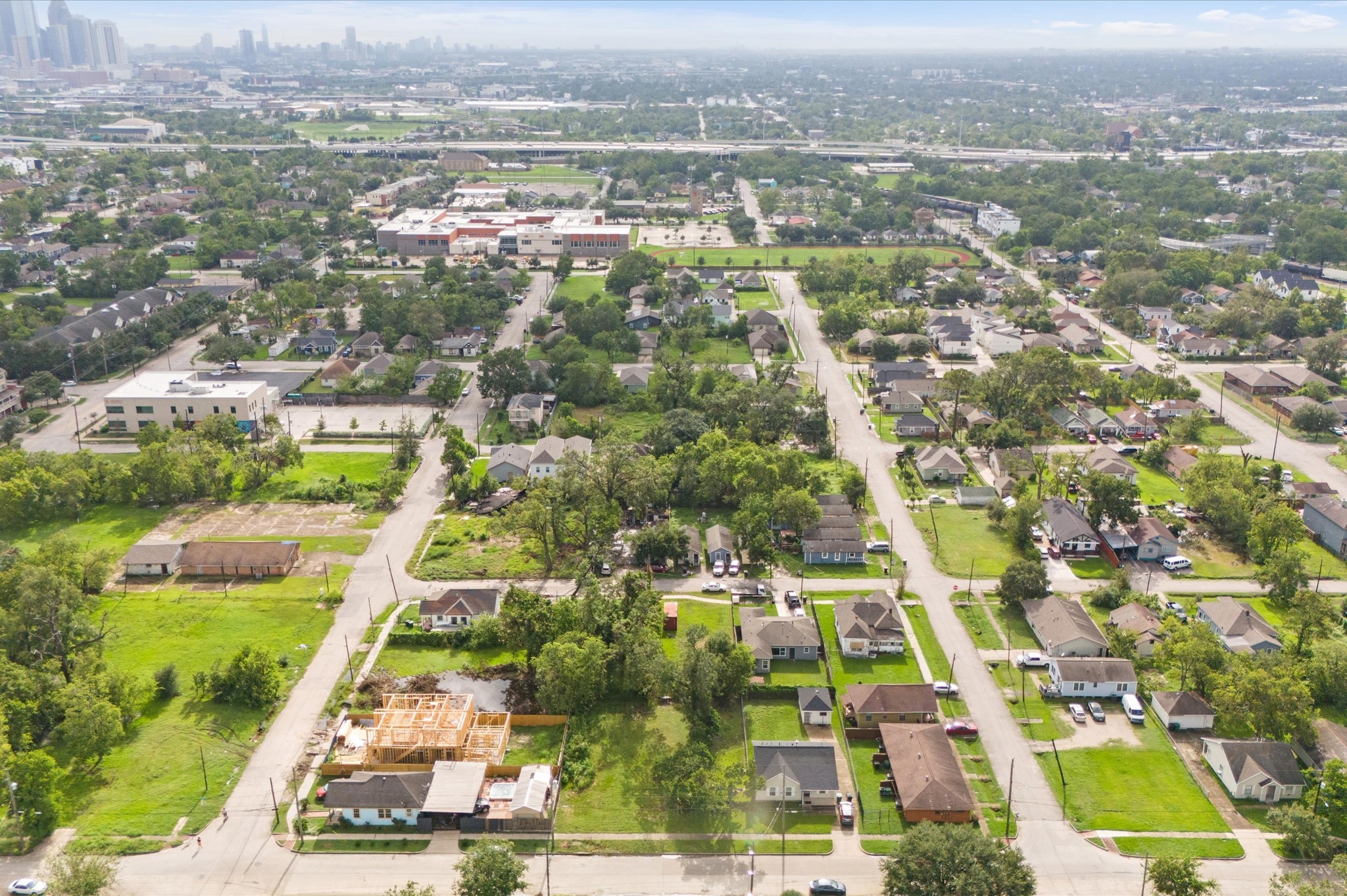 1711 Benson Street Houston, TX 77020 - Photo 9 of 11 an aerial view of residential houses with yard