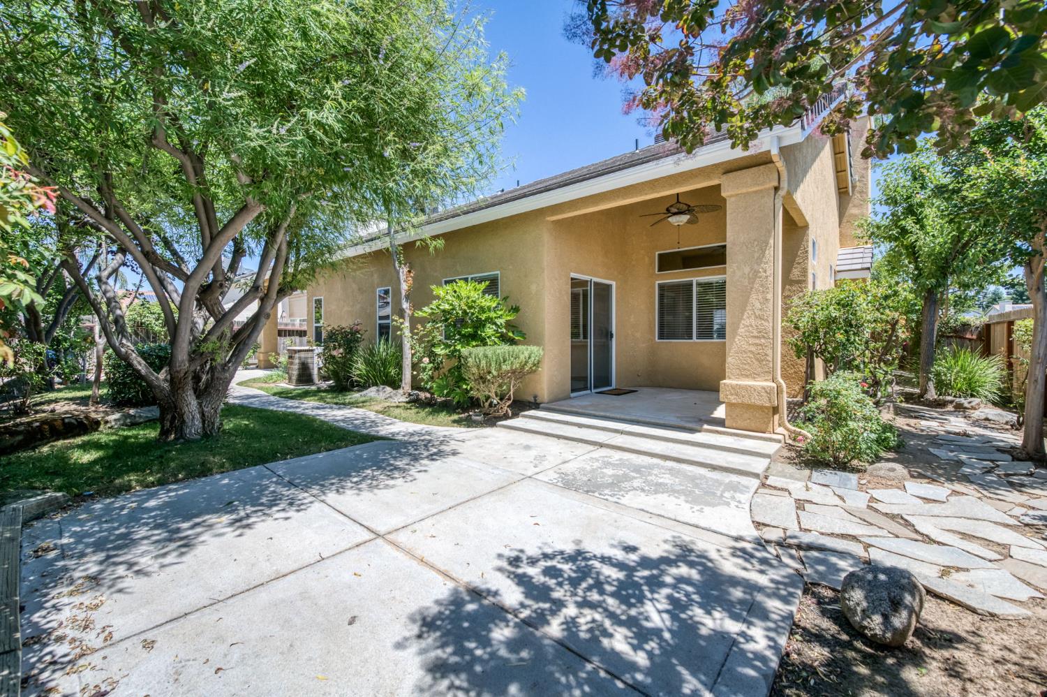 794 Applegate Avenue Clovis, CA 93611 - Photo 21 of 28