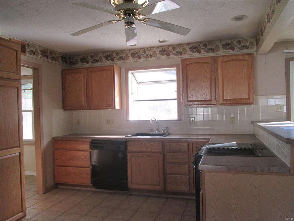 3500 Adie Road St. Ann, MO 63074 - Photo 3 of 23 Gallery Image 3