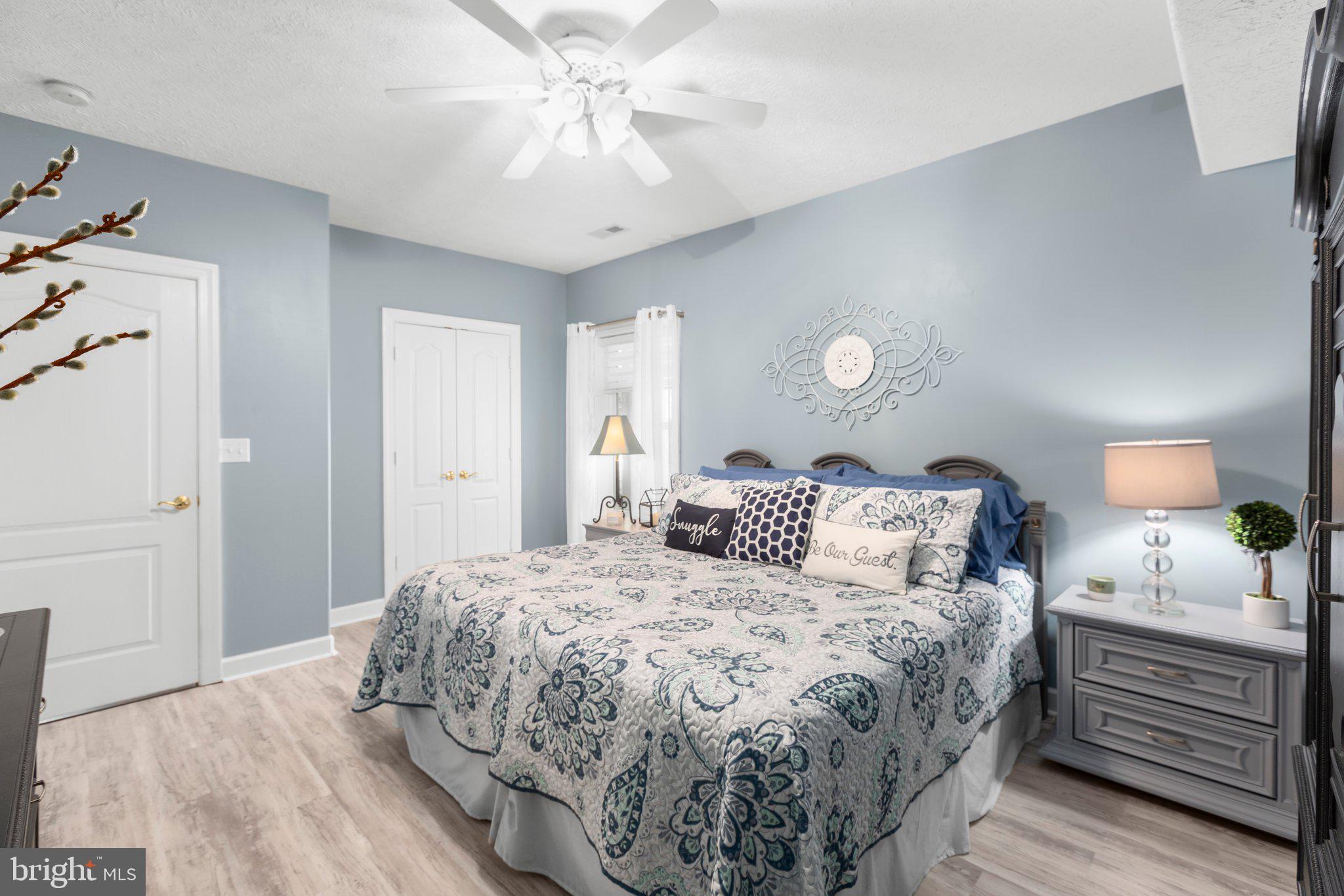 565 Busbees Point Road Bumpass, VA 23024 - Photo 43 of 135 Lower level bedroom with lake views