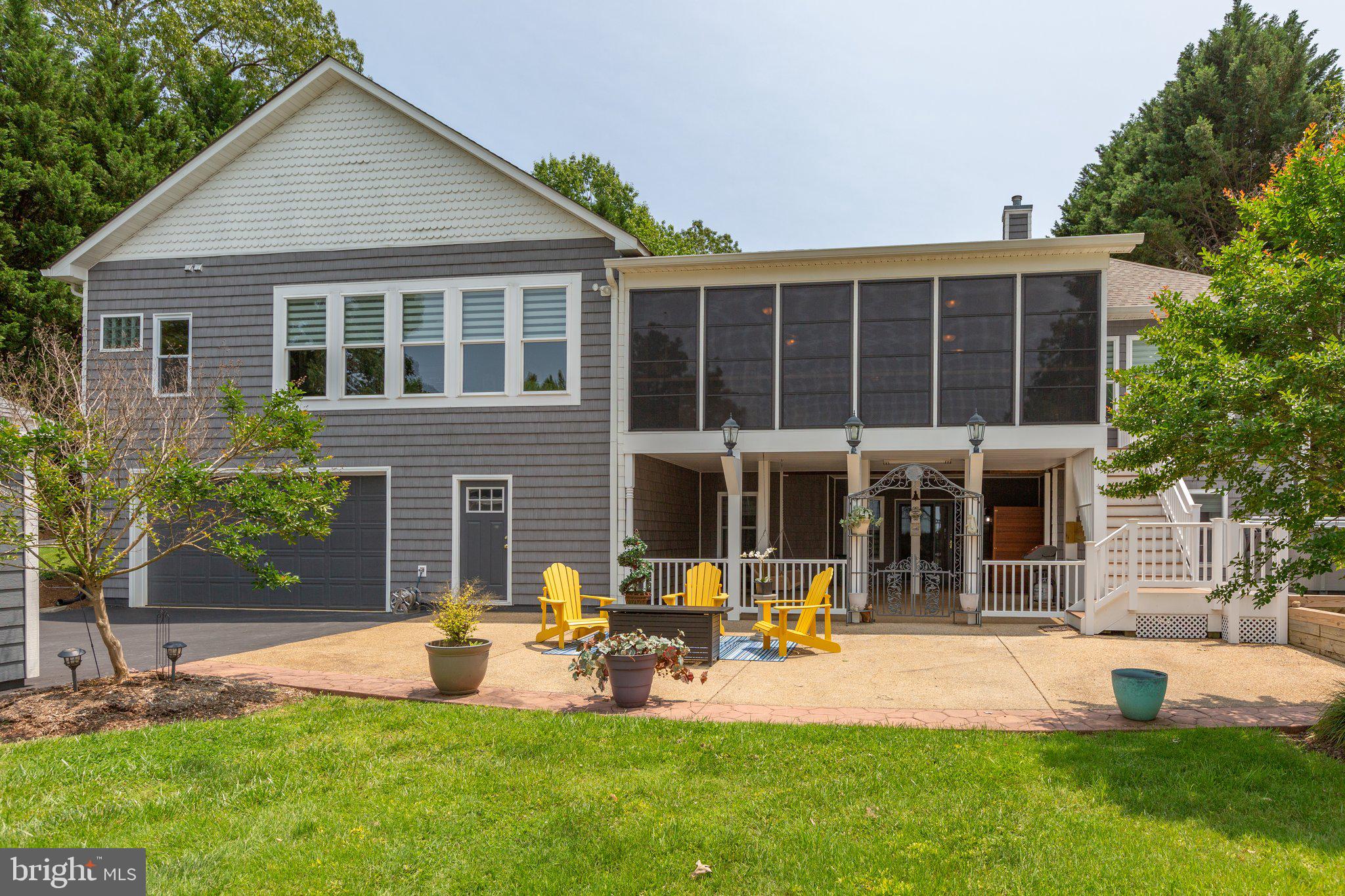 565 Busbees Point Road Bumpass, VA 23024 - Photo 57 of 135 Rear of home with patio and lake views