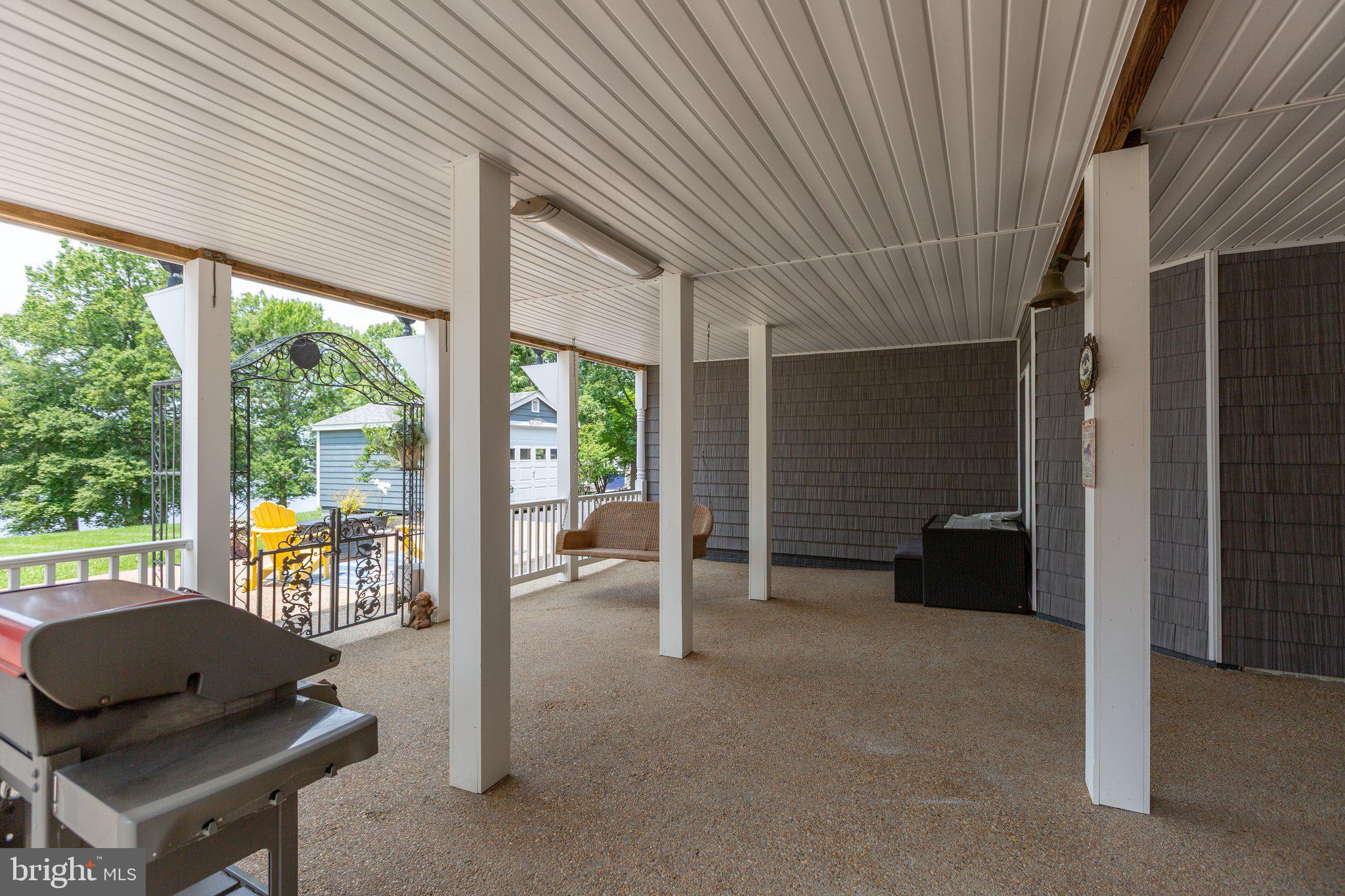 565 Busbees Point Road Bumpass, VA 23024 - Photo 65 of 135 Covered patio with lake views