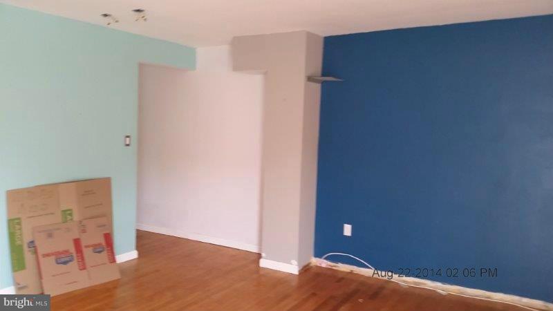 4223 Bonner Road Baltimore, MD 21216 - Photo 3 of 11 Living Room