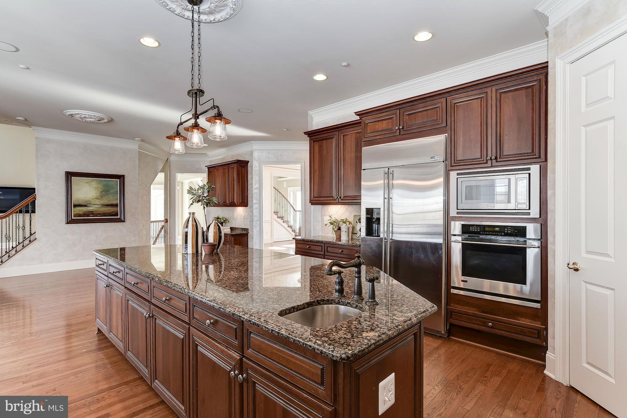 11211 Marwood Hill Road Potomac, MD 20854 - Photo 11 of 30 Kitchen