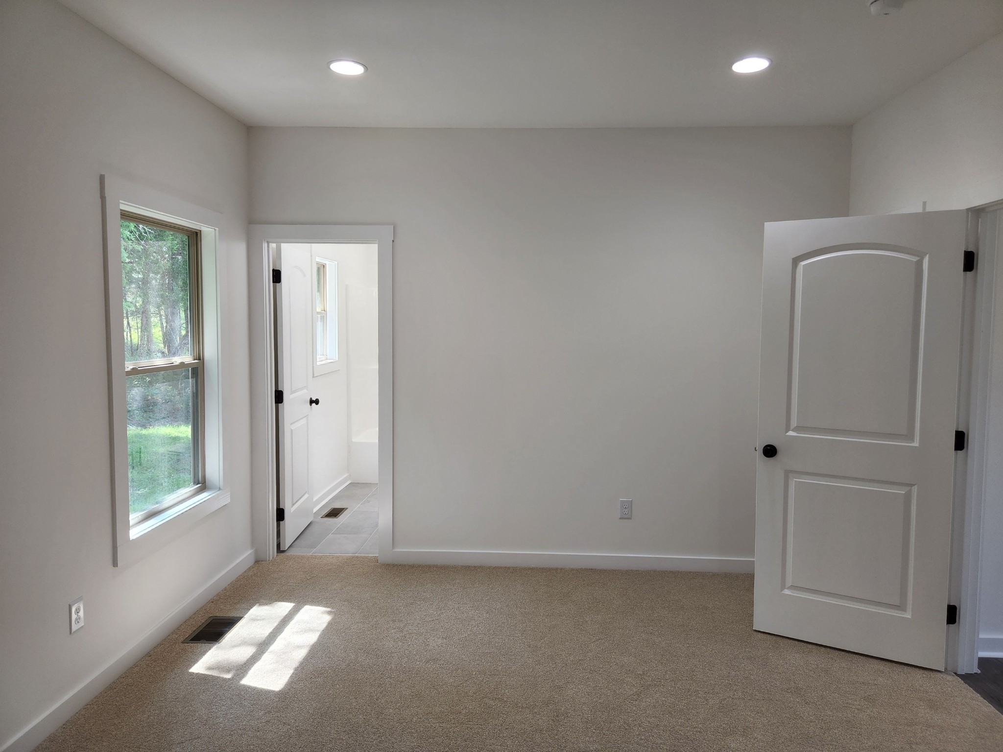 62 Shoulders Road Dixon Springs, TN 37057 - Photo 10 of 22 an empty room with windows