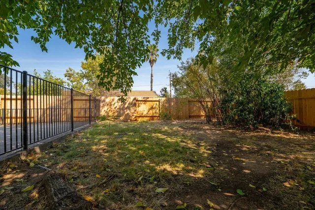 $285,000 | 1565 Becky Way, Redding, CA 96002