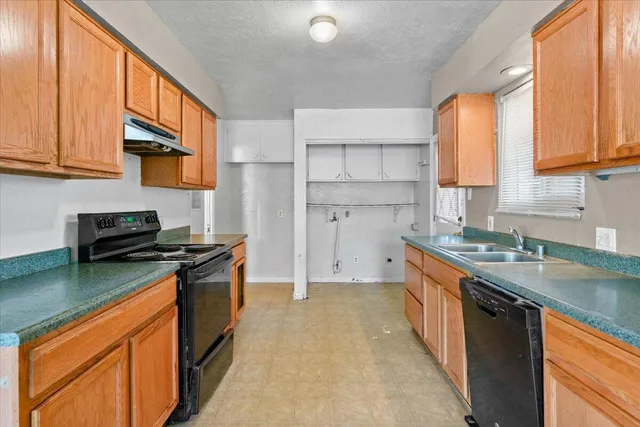 $285,000 | 1565 Becky Way, Redding, CA 96002