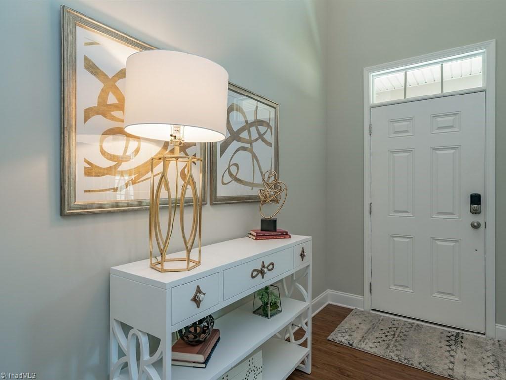 Photos are representative of a Cameron Model and not of actual home. Options and colors may differ.