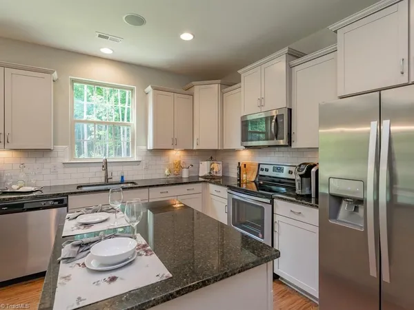 770 Heartpine Drive, Mebane, NC 27302