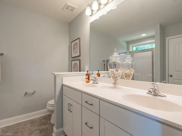 770 Heartpine Drive, Mebane, NC 27302