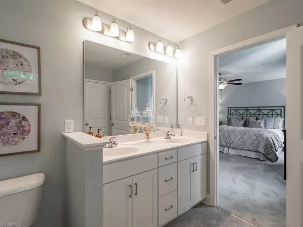 770 Heartpine Drive, Mebane, NC 27302