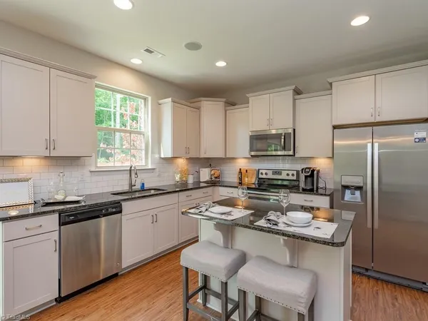 770 Heartpine Drive, Mebane, NC 27302