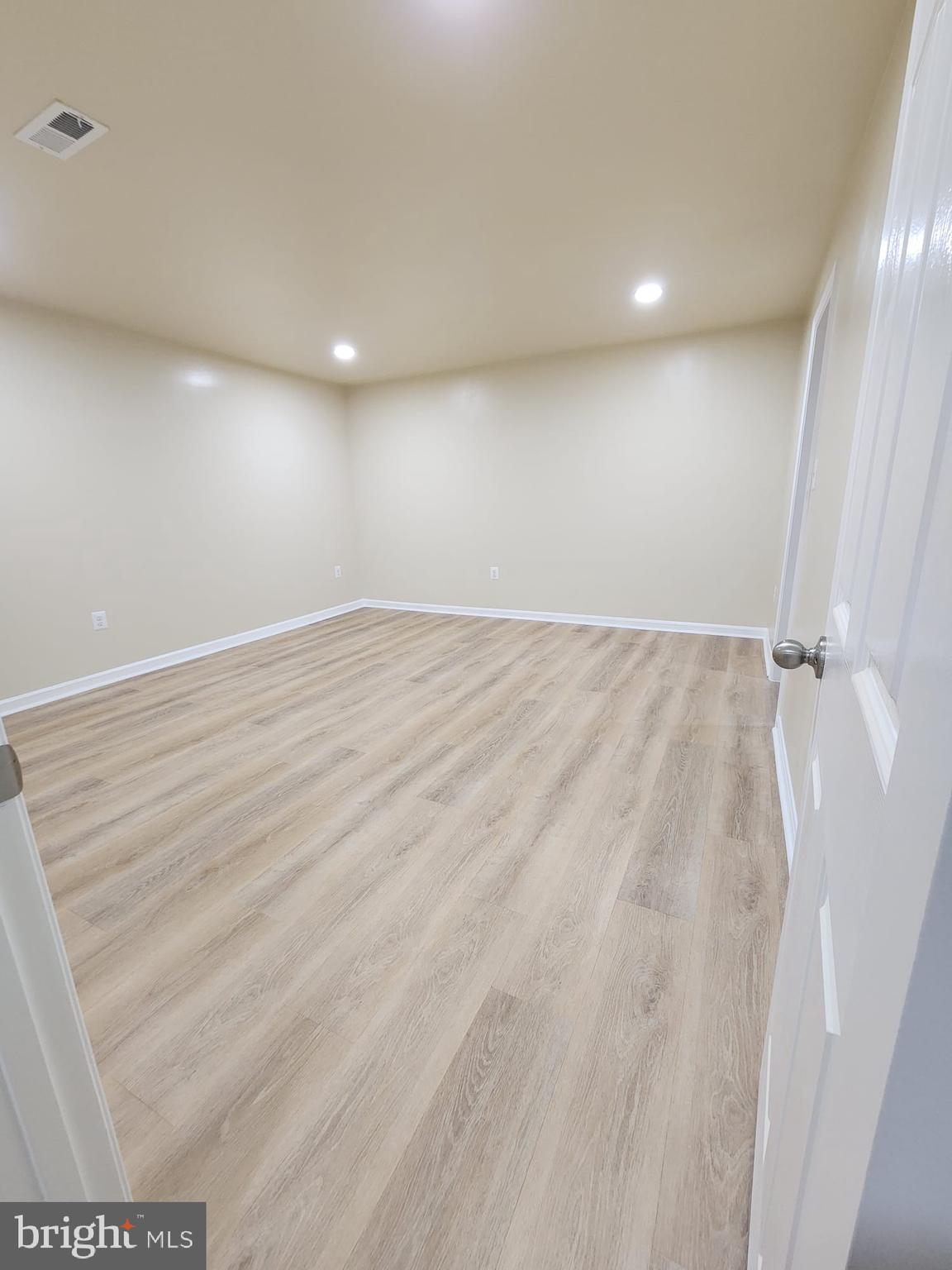 15826 Aerial View Road Woodbridge, VA 22193 - Photo 16 of 23