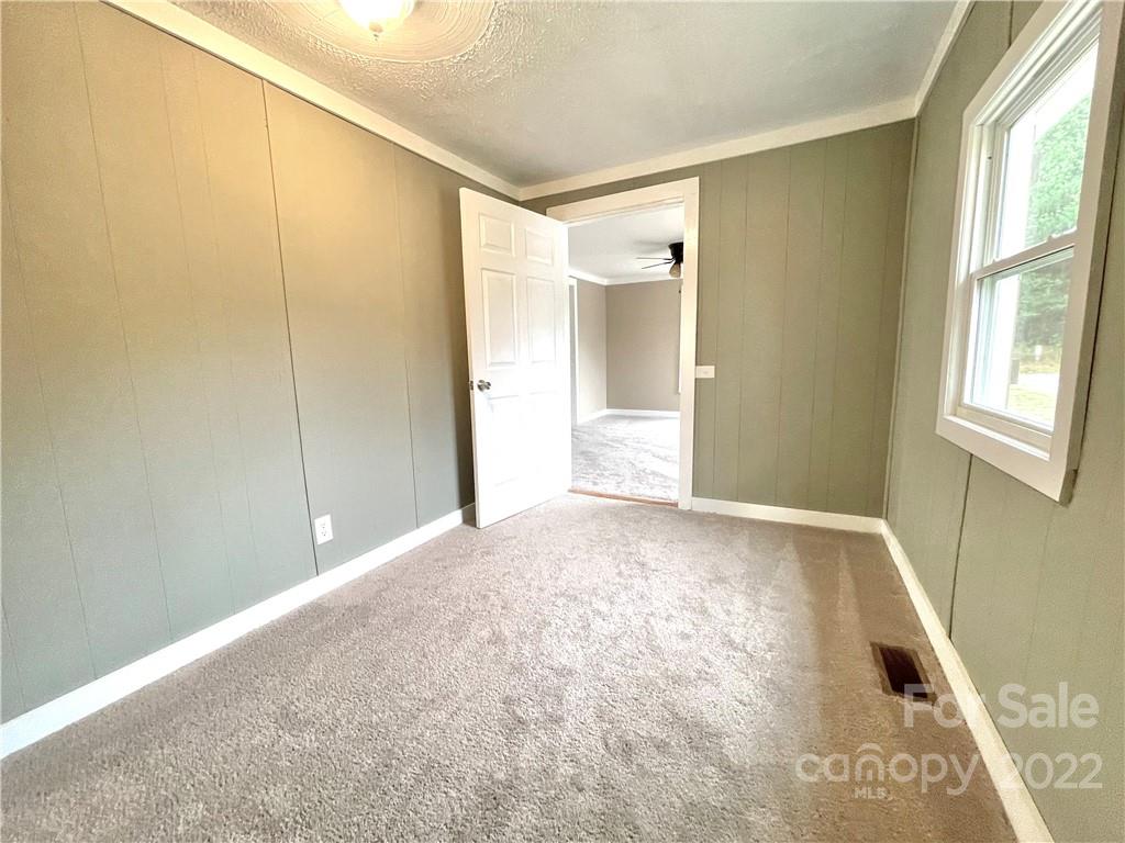 351 Huckleberry Ridge Road Hiddenite, NC 28636 - Photo 15 of 17 Gallery Image 15