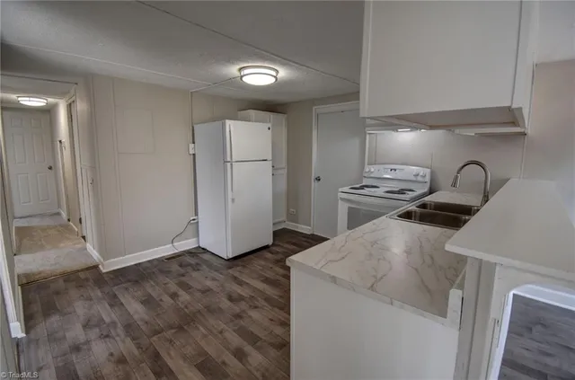 $1,200 | 4606 Woodvery Drive, Liberty, NC 27298