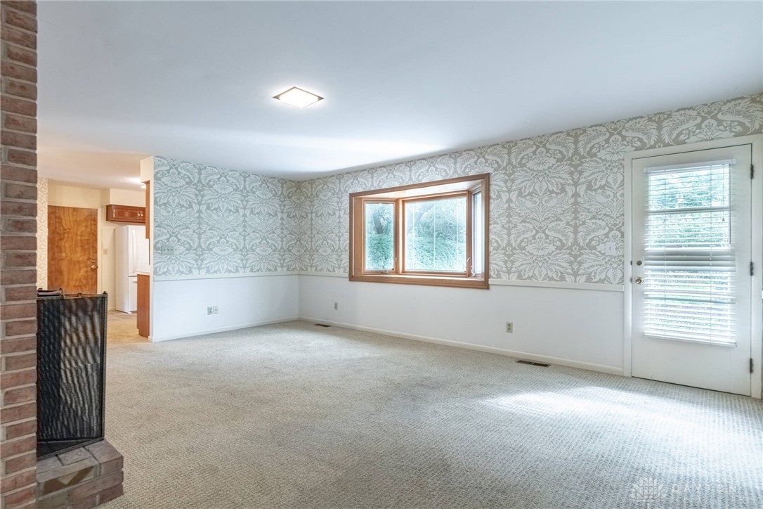 6070 Waterloo Road Dayton, OH 45459 - Photo 14 of 34 Gallery Image 14