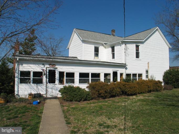 10407 Eustace Road Midland, VA 22728 - Photo 14 of 14 Farm House