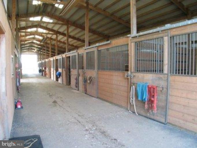 10407 Eustace Road Midland, VA 22728 - Photo 4 of 14 Barn Aisle