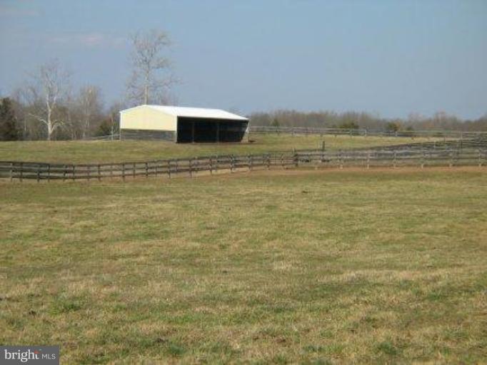 10407 Eustace Road Midland, VA 22728 - Photo 9 of 14 Run-in and Paddocks