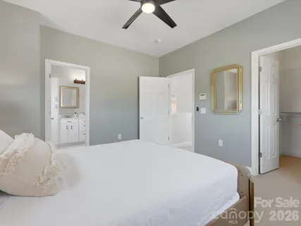 $380,000 | 400 Clarice Avenue, Unit 160, Charlotte, NC 28204