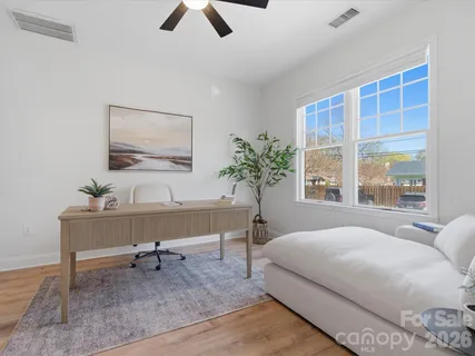 $380,000 | 400 Clarice Avenue, Unit 160, Charlotte, NC 28204