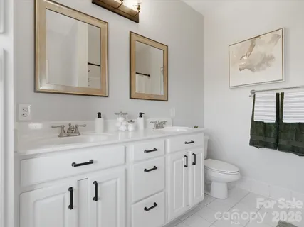 $380,000 | 400 Clarice Avenue, Unit 160, Charlotte, NC 28204