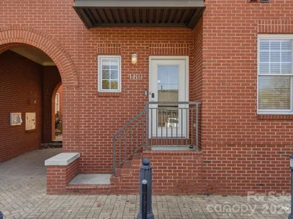 $380,000 | 400 Clarice Avenue, Unit 160, Charlotte, NC 28204