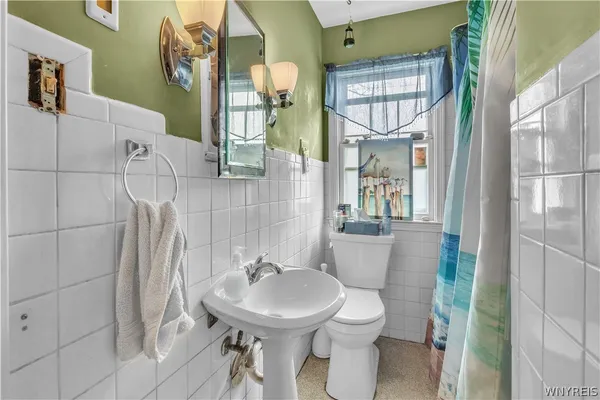 $229,900 | 111 Hiler Avenue, Tonawanda, NY 14217