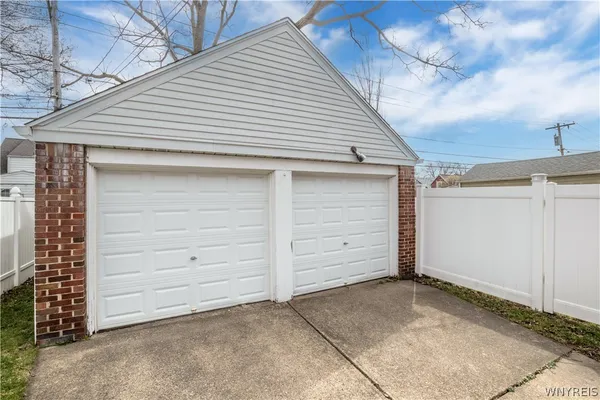 $229,900 | 111 Hiler Avenue, Tonawanda, NY 14217