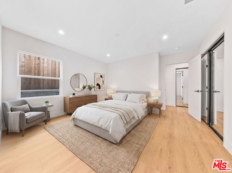 5455 Harcross Drive Los Angeles, CA 90043 - Photo 12 of 57 Gallery Image 12