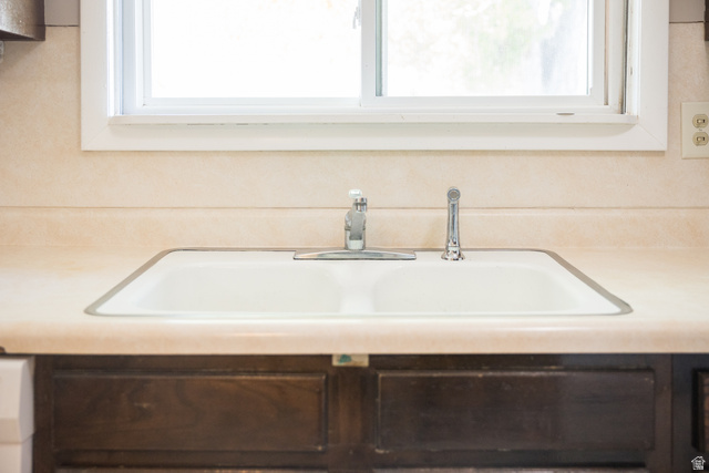 634 South 2100th Street West Vernal, UT 84078 - Photo 14 of 71 Double basin sink with chrome fixtures, set into a beige countertop