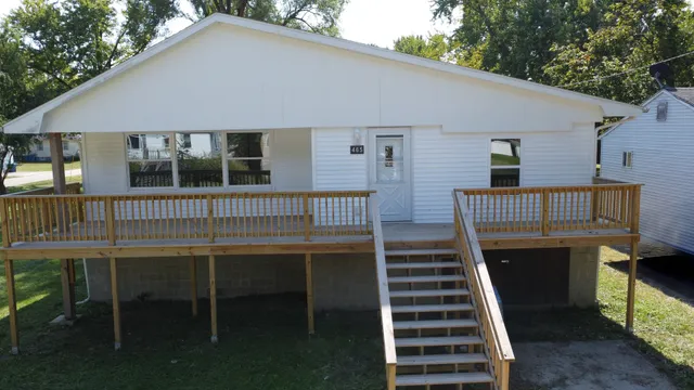 $109,900 | 465 East Ash Street, Watseka, IL 60970