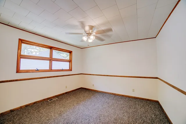 $109,900 | 465 East Ash Street, Watseka, IL 60970