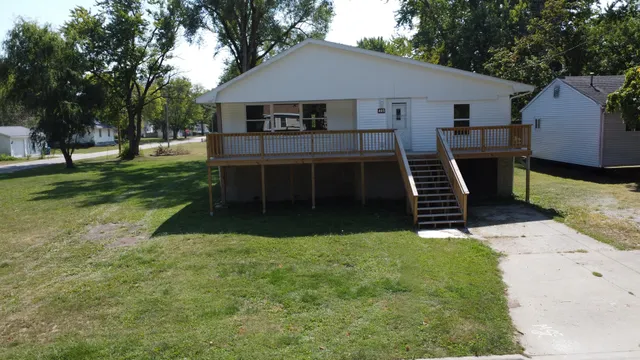 $109,900 | 465 East Ash Street, Watseka, IL 60970